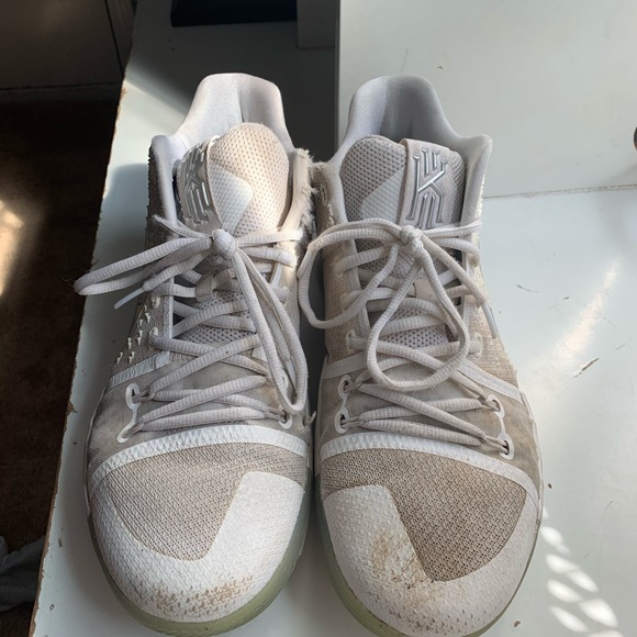 Kyrie 3 all white size 11.5 - Picture 2 of 4